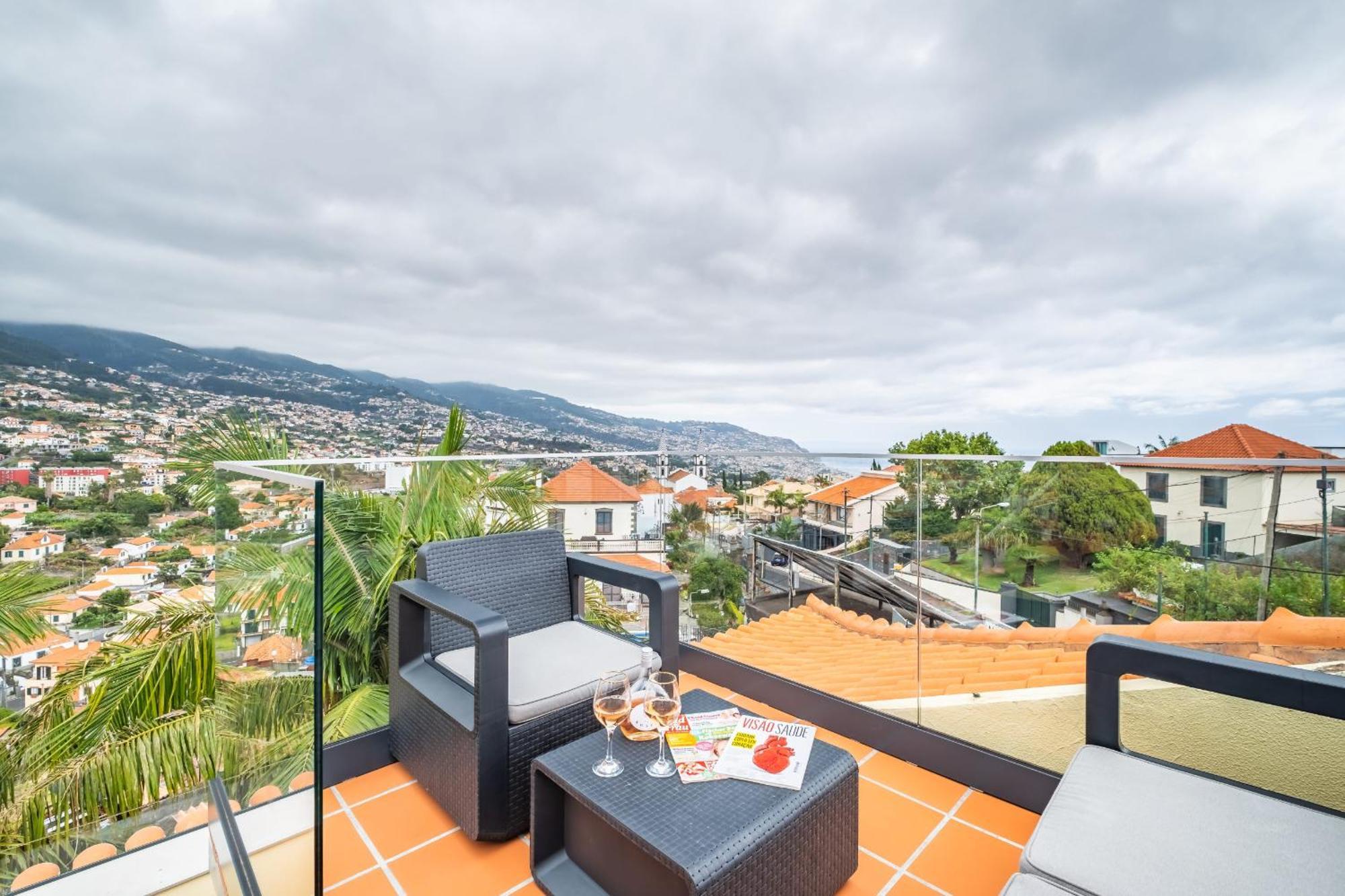 Eyes In The Sky Apartment Funchal  Exterior photo