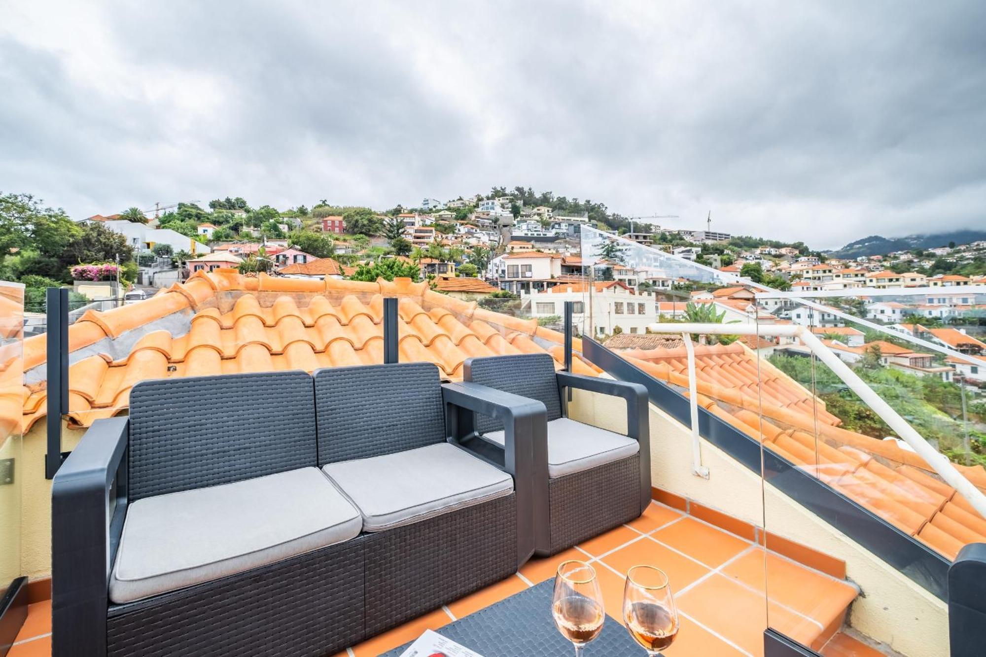 Eyes In The Sky Apartment Funchal  Exterior photo